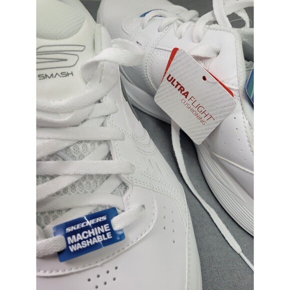 Skechers Withe Atletic Relaxed fit Pickleball  Ultra Fligh Cushioning size 10